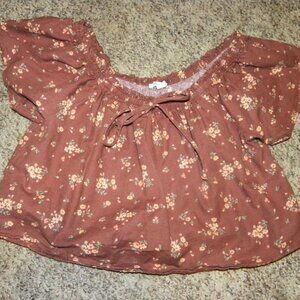 Women Size Medium - American Eagle Brown Print Top